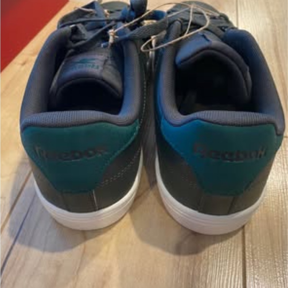 NEW in box Men’s Reebok Court CLN Dark Green Sneakers - Picture 3 of 5